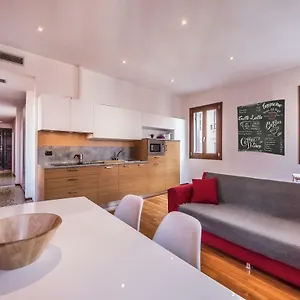  Apartman Ca' D'oro
